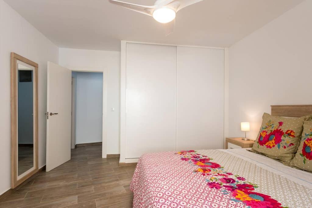 Espacioso Y Centrico Piso Con Zona Chill-Out Alicante Exterior photo