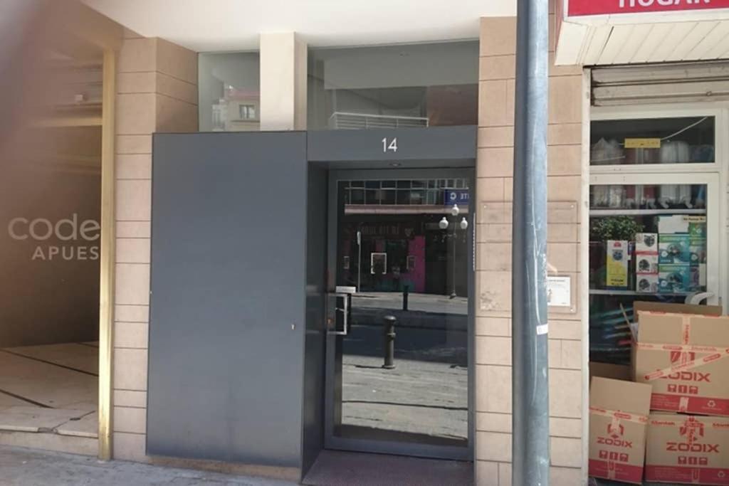 Espacioso Y Centrico Piso Con Zona Chill-Out Alicante Exterior photo