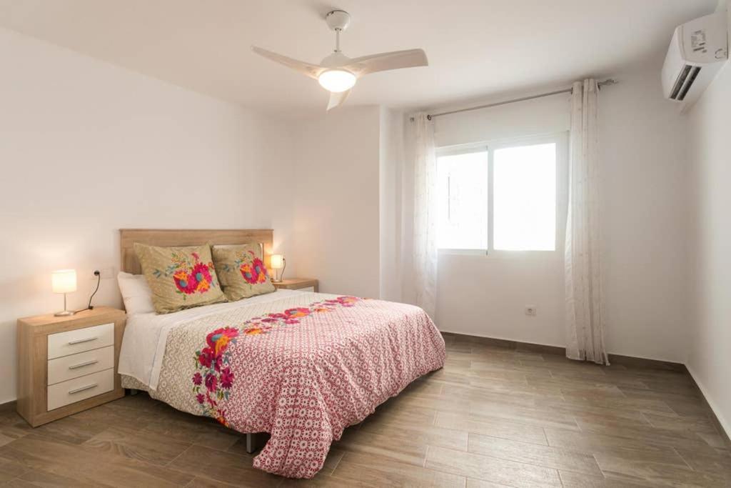 Espacioso Y Centrico Piso Con Zona Chill-Out Alicante Exterior photo