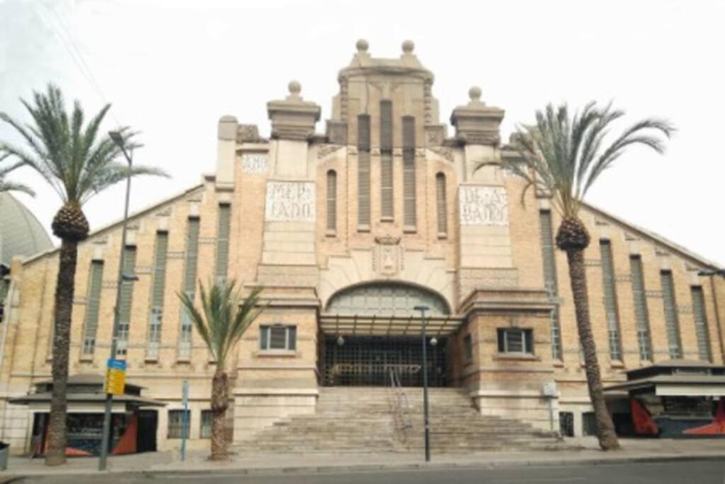 Espacioso Y Centrico Piso Con Zona Chill-Out Alicante Exterior photo